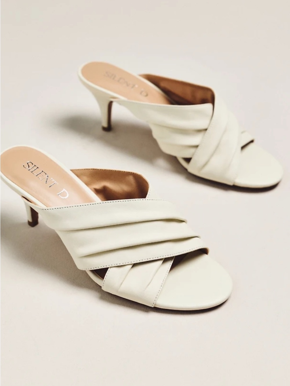 Silent D NWT w/box Kemmy leather X-strap  2” heel mule, SZ 40 (9-9.5); top-rated